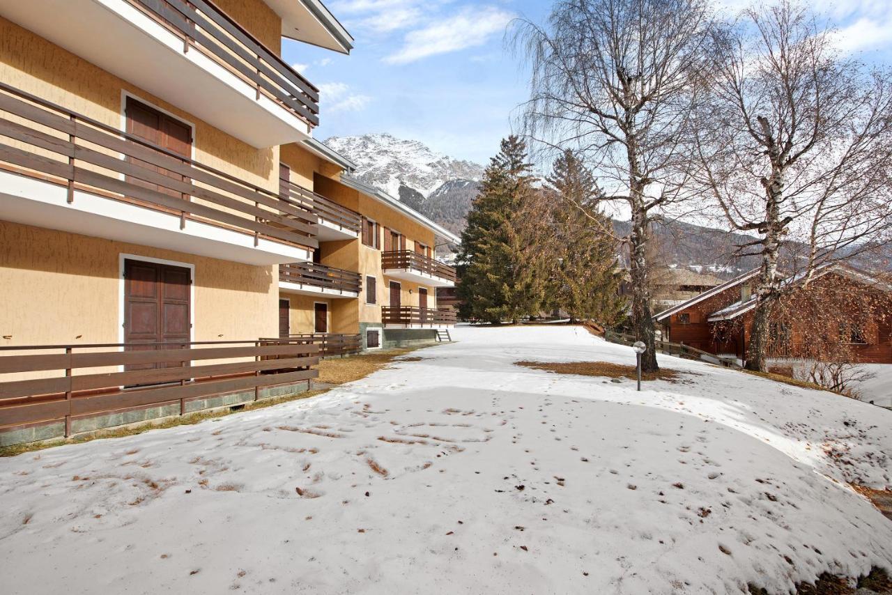 Condominio Solena ボルミオ エクステリア 写真